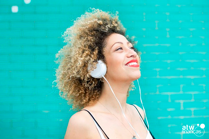 3 podcasts para você que quer dar risada