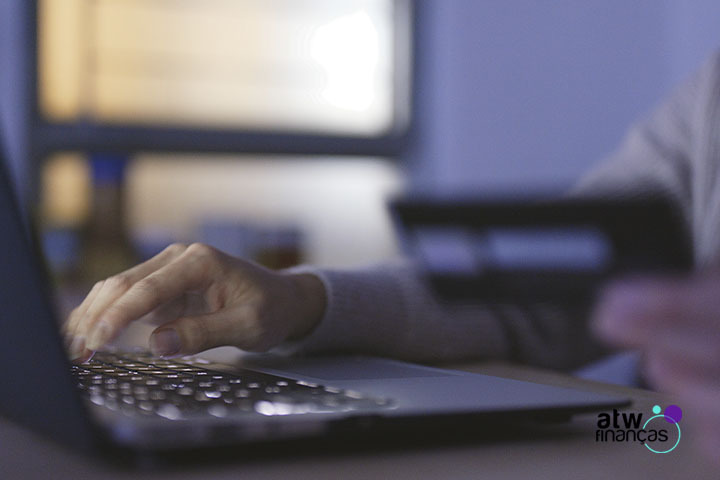 Como cancelar cartão de crédito Nubank