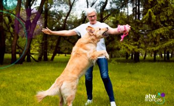 Pessoas que conversam com seus pets são mais inteligentes: veja dados do estudo