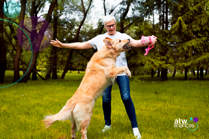Pessoas que conversam com seus pets são mais inteligentes: veja dados do estudo