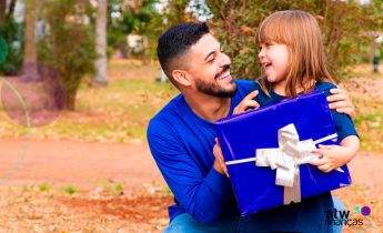 Como economizar nas compras de Dia das Crianças sem abrir mão da diversão.