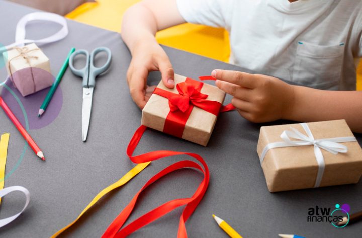 Kits artesanais personalizados: aprenda a criar presentes em casa