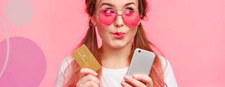 Usar cartão no Carnaval é prático ou perigoso?