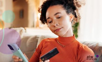 Parcelar contas pelo app do banco: solução digital ou risco invisível?