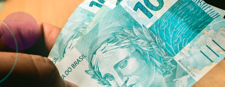 O empréstimo “barato” que sai caro quando você ignora prazo, CET e pressa