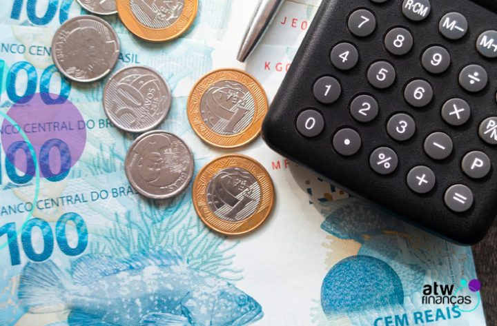 Crédito pessoal no meio do ano: como comparar taxa, prazo e CET sem cair em armadilha