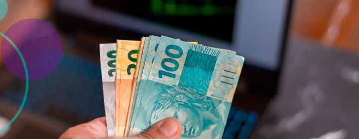 Juros ainda altos: como pedir empréstimo sem entregar sua renda futura