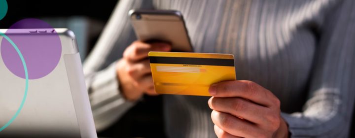 Cartão de crédito no meio do ano: sinais de que sua fatura já virou extensão da renda
