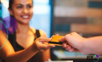 Compras de inverno no cartão: o que faz sentido parcelar e o que não faz