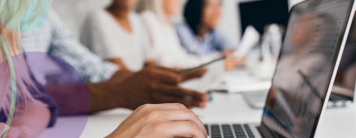 Cursos gratuitos de férias: como escolher uma opção que realmente ajude no currículo